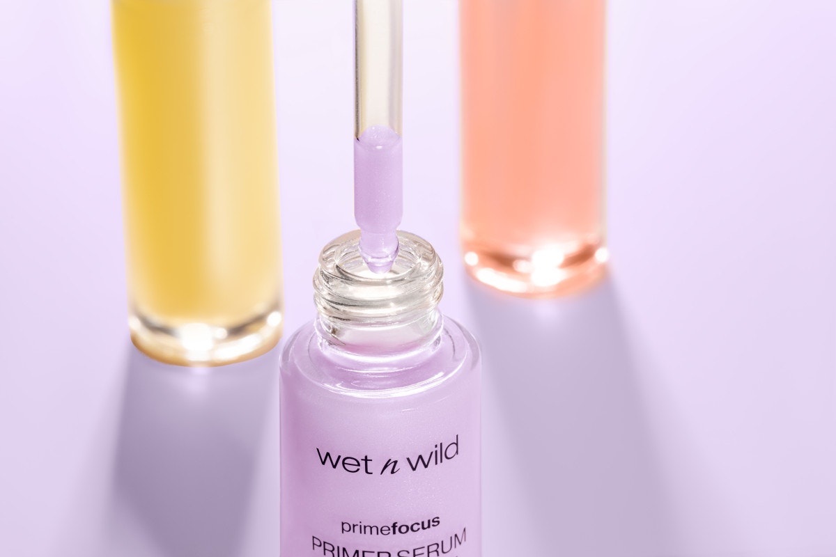 Wet n wild | Prime Focus Pore Minimizing Primer Serum | Product front facing lid opened, with product swatch
